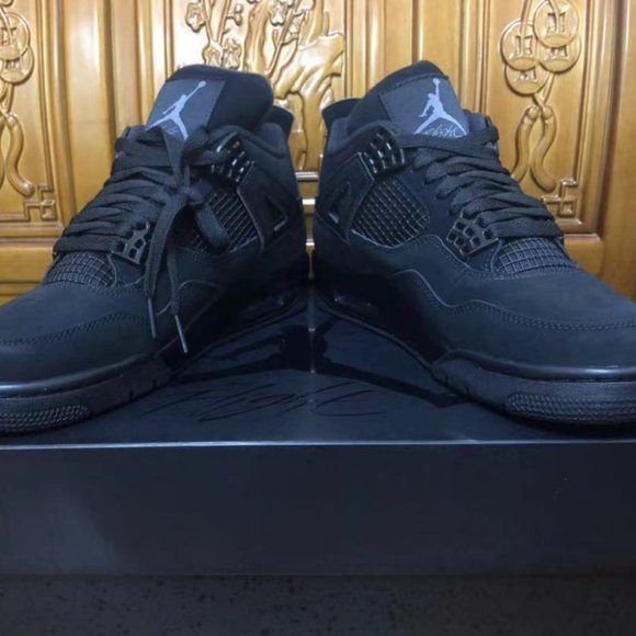 Air Jordan 4 Black Cat - Picture 2 of 6